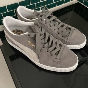 Puma Suede Classics for Sale - Only worn one time!!